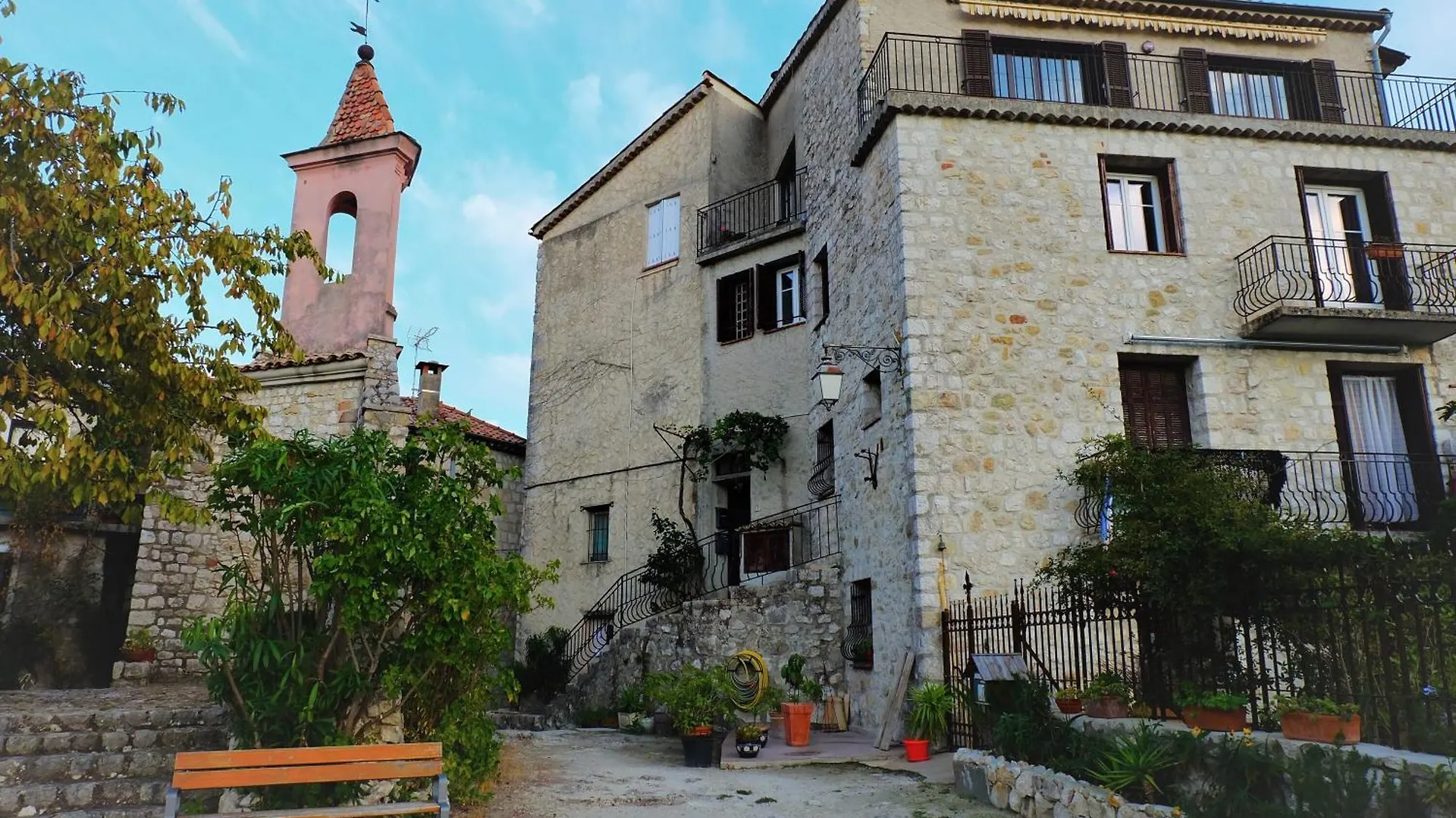 Apartment Villa Benni - Swimming Pool Mountain View - Happy Rentals Levens France